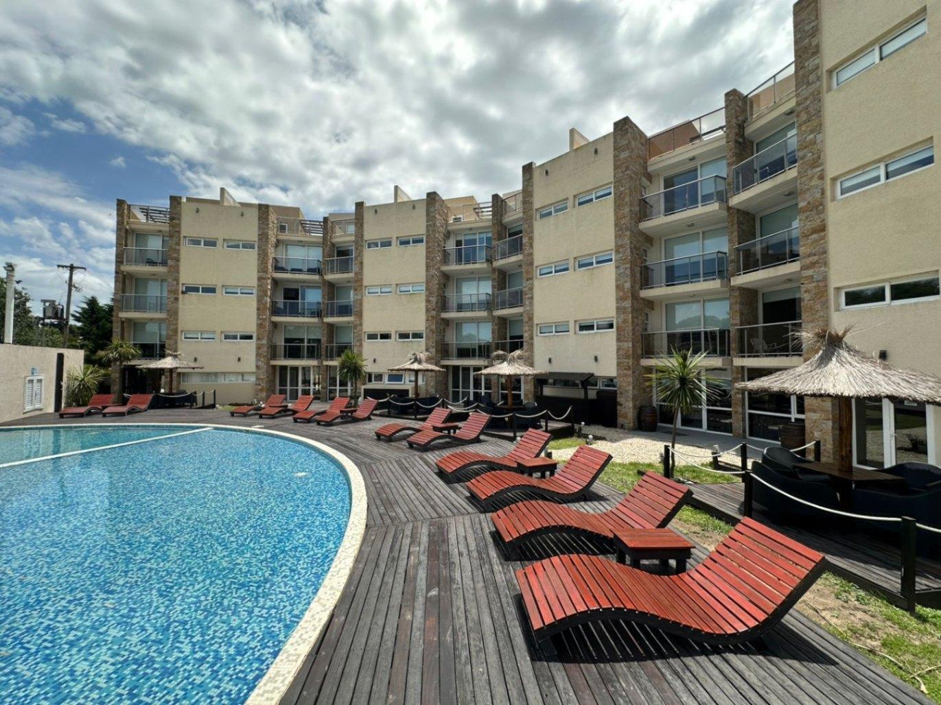 DEPARTAMENTO - Calle 32 y Mar Azul