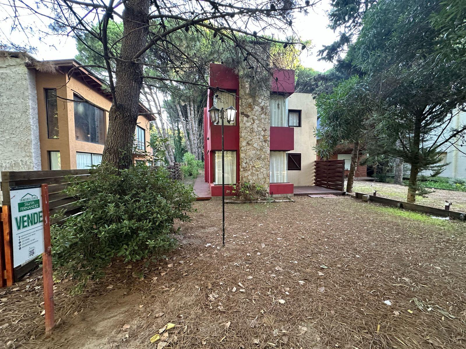 Calle 40 entre Punta del Este y Copacabana