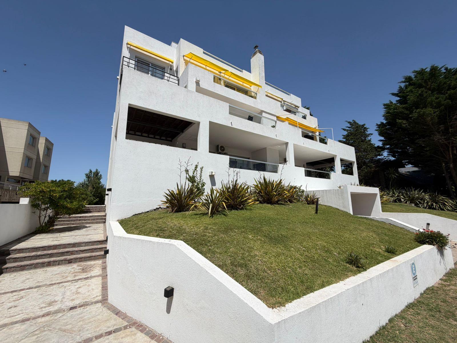 DEPARTAMENTO - Calle 28 y casi Playa