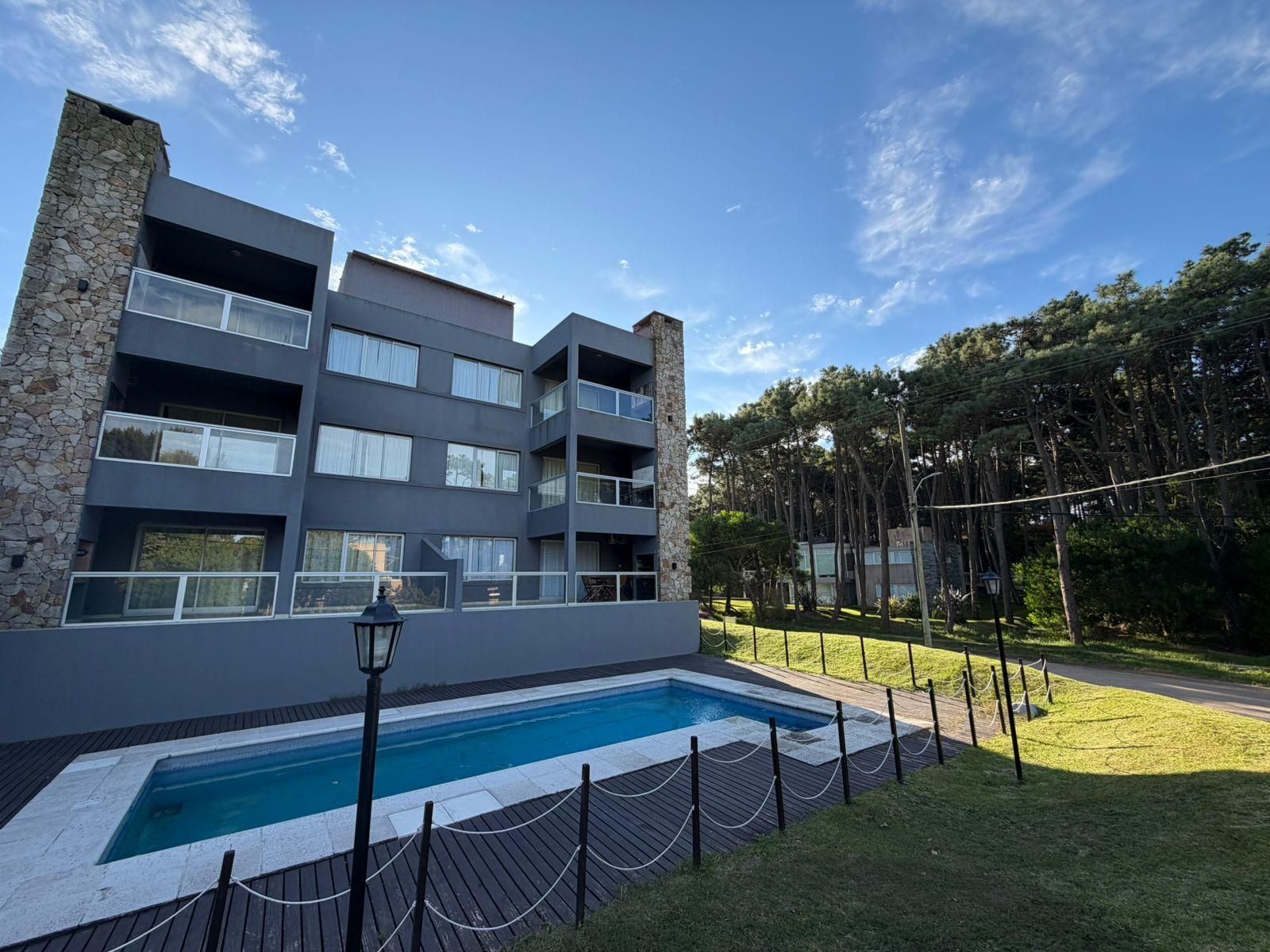 DEPARTAMENTO -  Alte. G. Brown y Mar del Plata