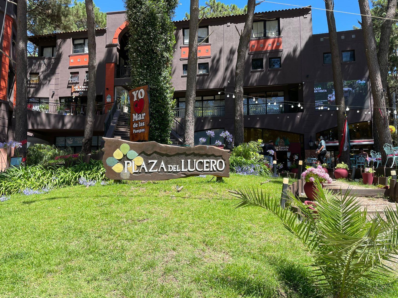 Av El Lucero 400